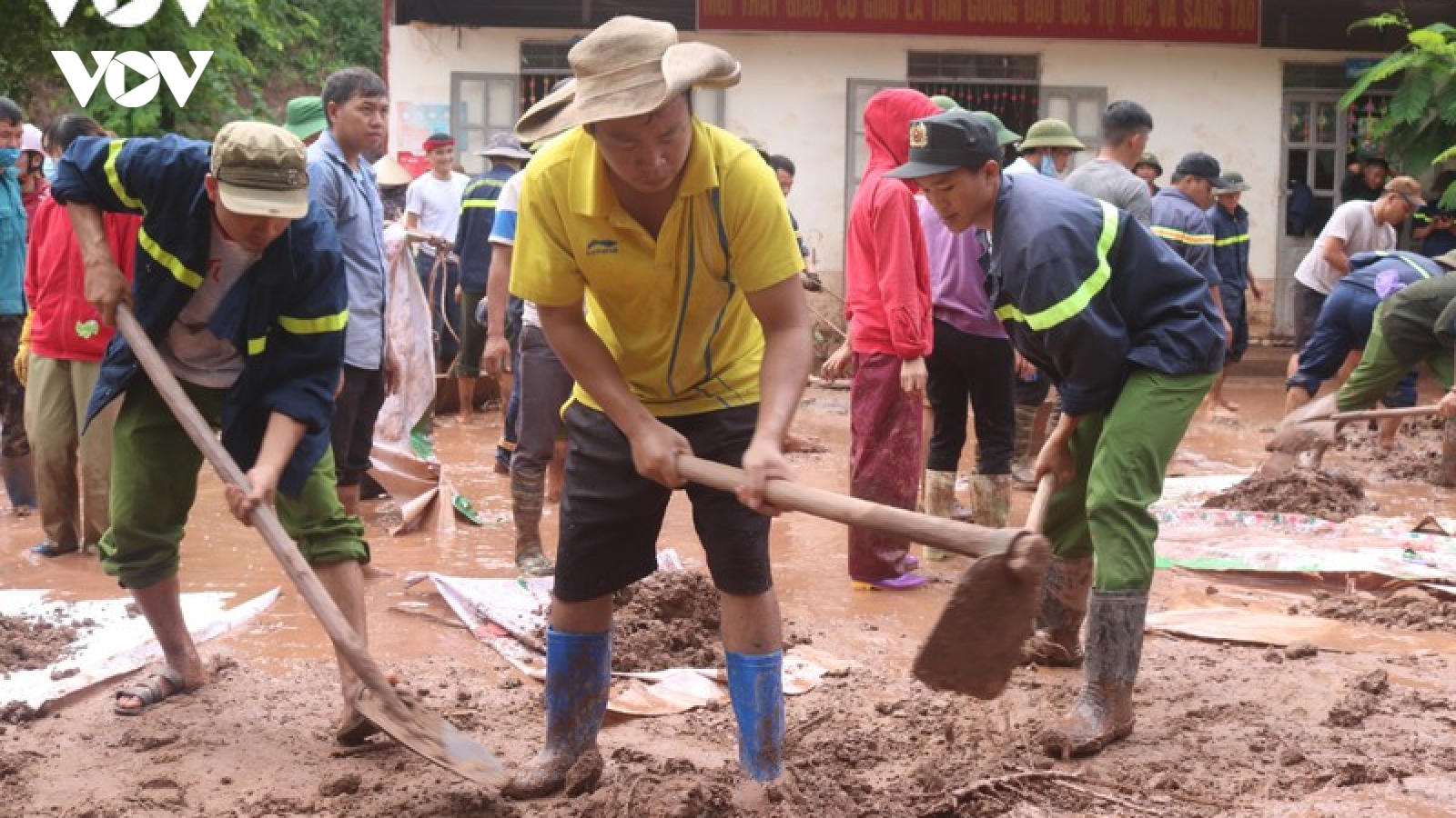 Nậm Nhừ khắc phục hậu quả trận lũ quét càn qua