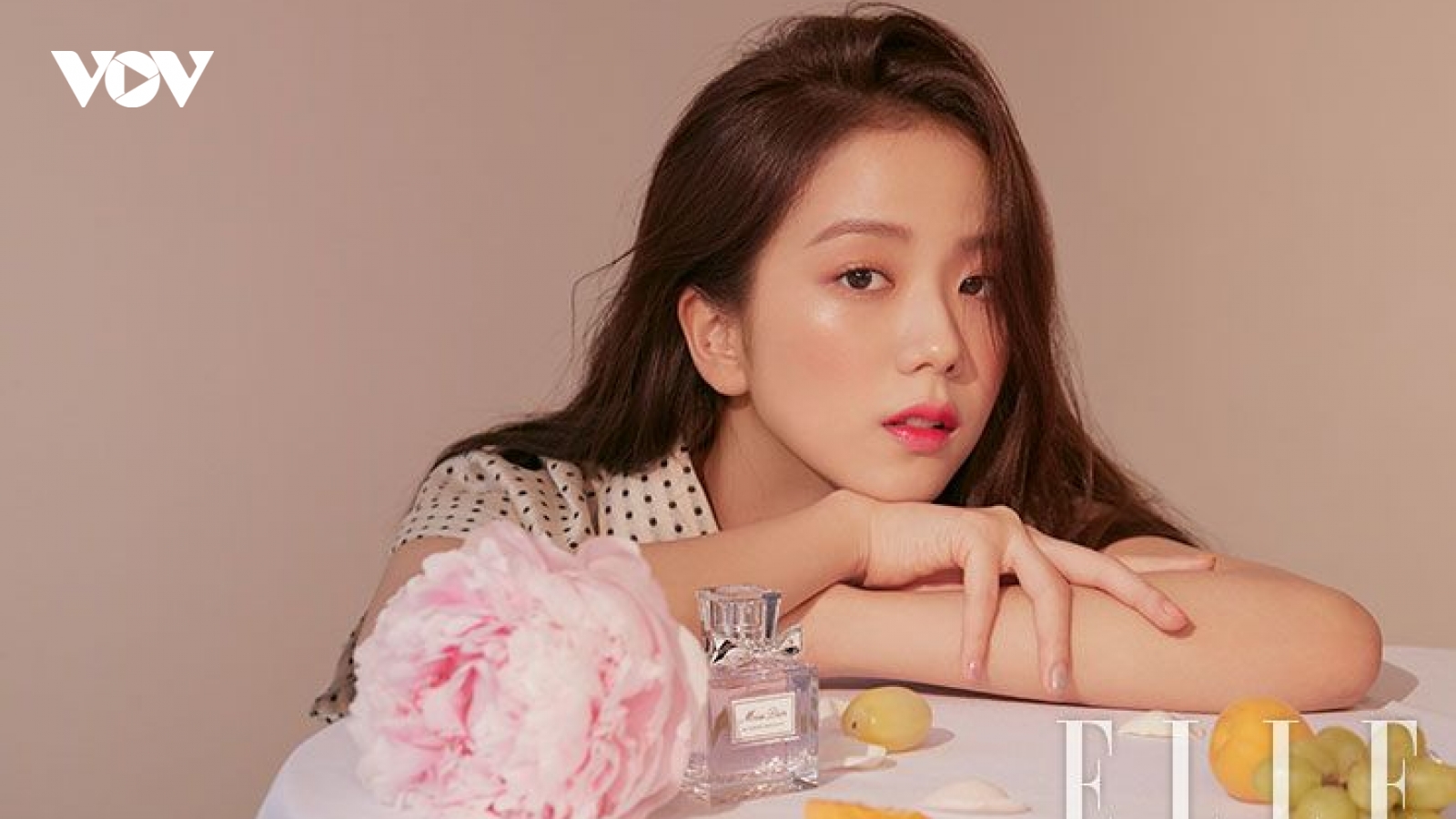 Jisoo (BLACKPINK) xác nhận vào vai nữ chính phim mới của biên kịch “Sky Castle“