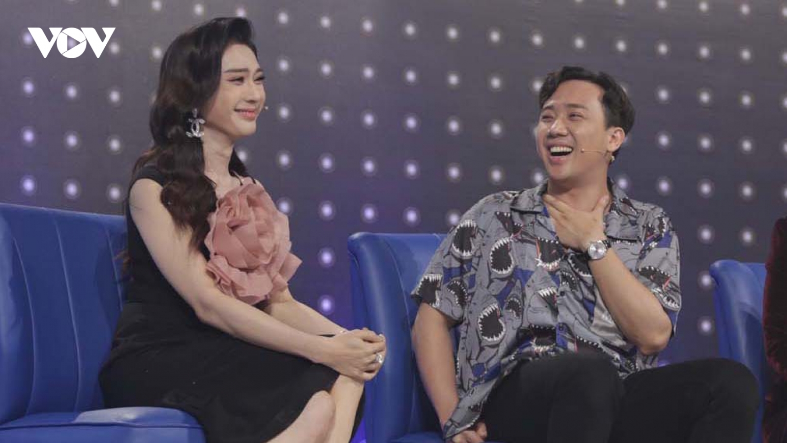 Lâm Khánh Chi hài hước tự nhận là “vợ bé” Trấn Thành