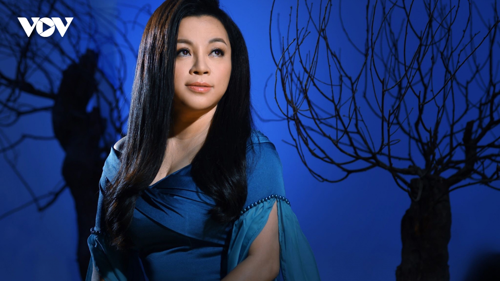 NSƯT Tố Nga dốc vốn đầu tư “khủng” làm album băng cối, đĩa than