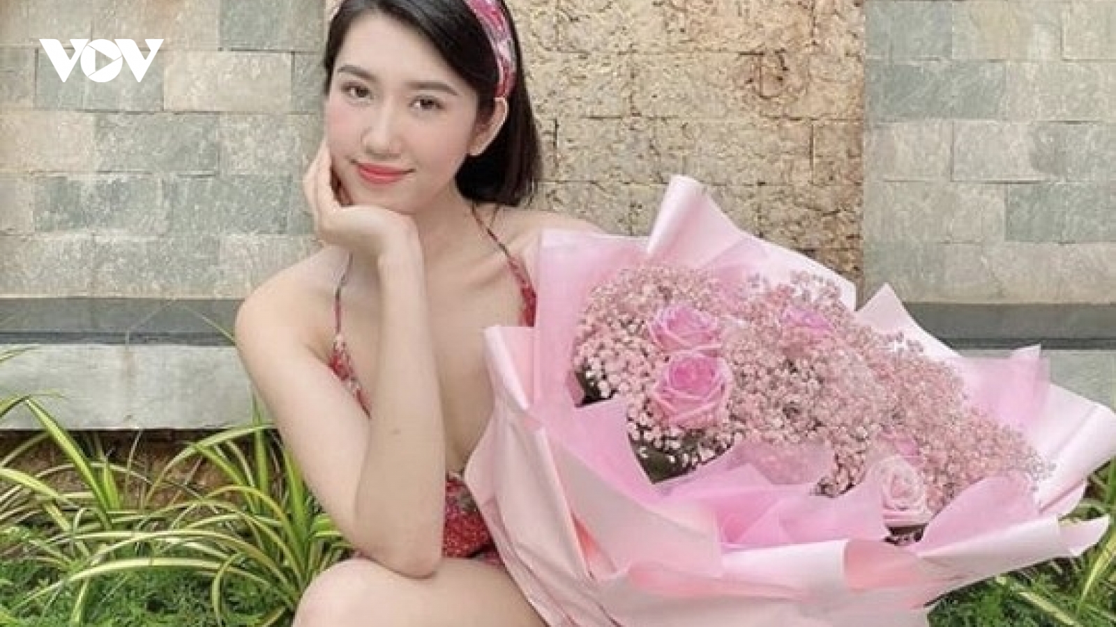 Chuyện showbiz: Thúy Ngân "Gạo nếp gạo tẻ" lộ bằng chứng đang hẹn hò