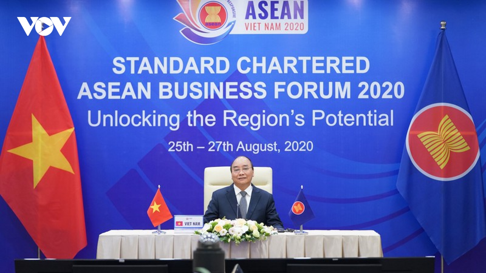 Thủ tướng kêu gọi nhà đầu tư đến ASEAN và Việt Nam để cùng thành công