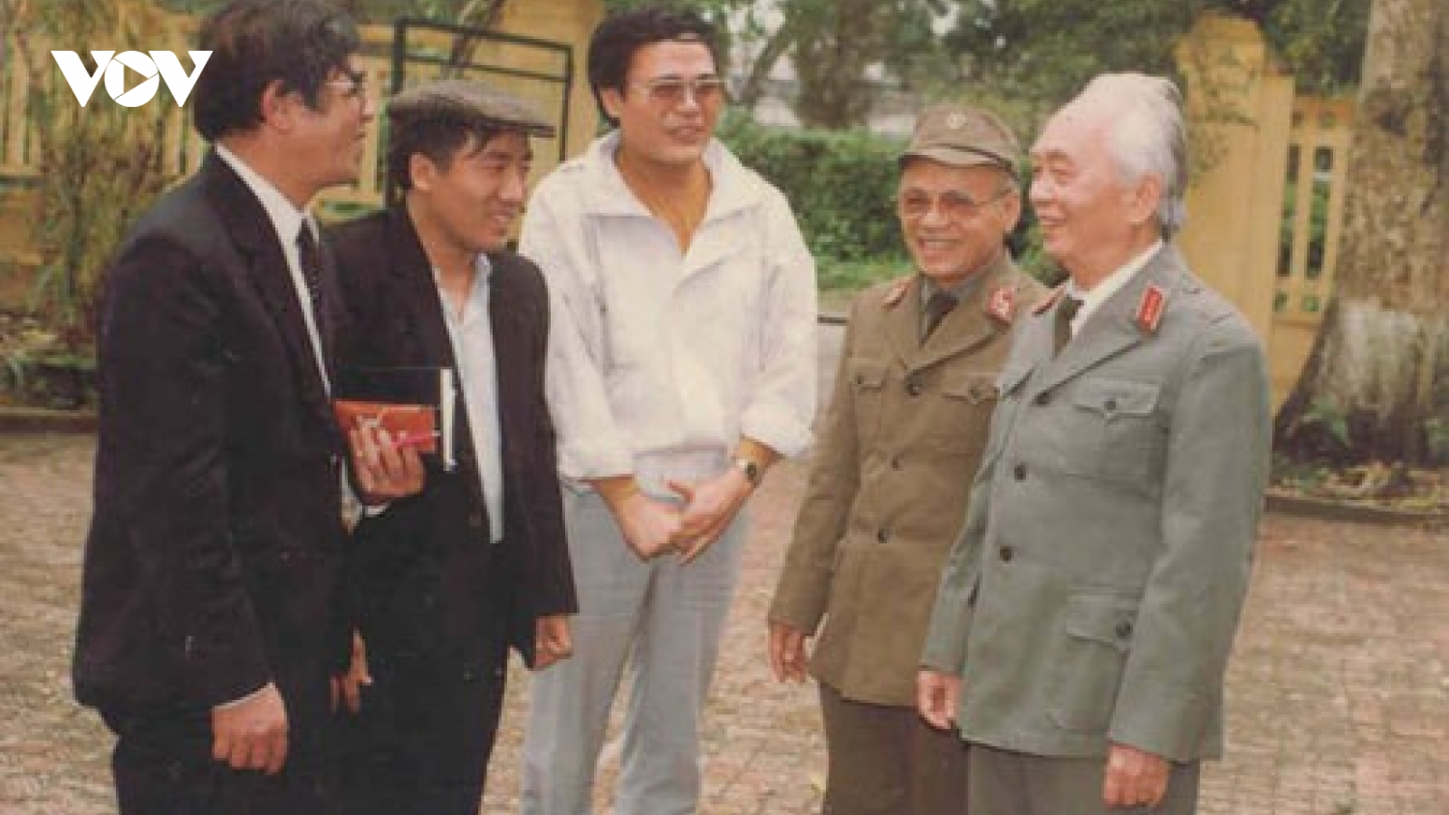 Một ngày thu nhớ vị tướng già