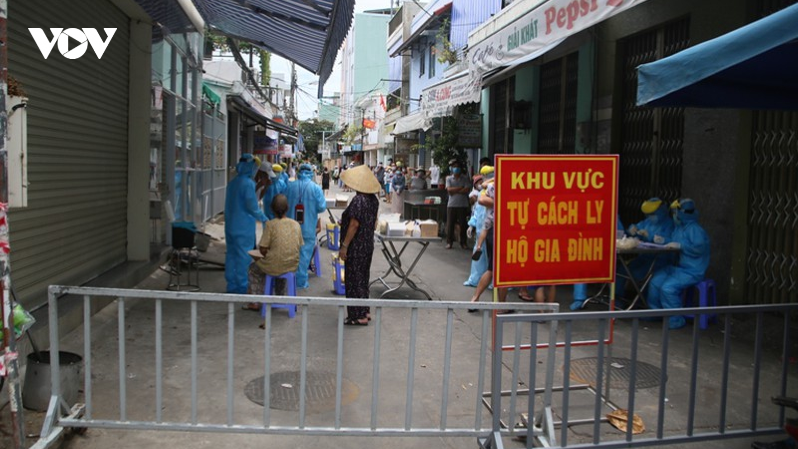 Người dân Đà Nẵng chủ động xét nghiệm Covid-19, khai báo y tế