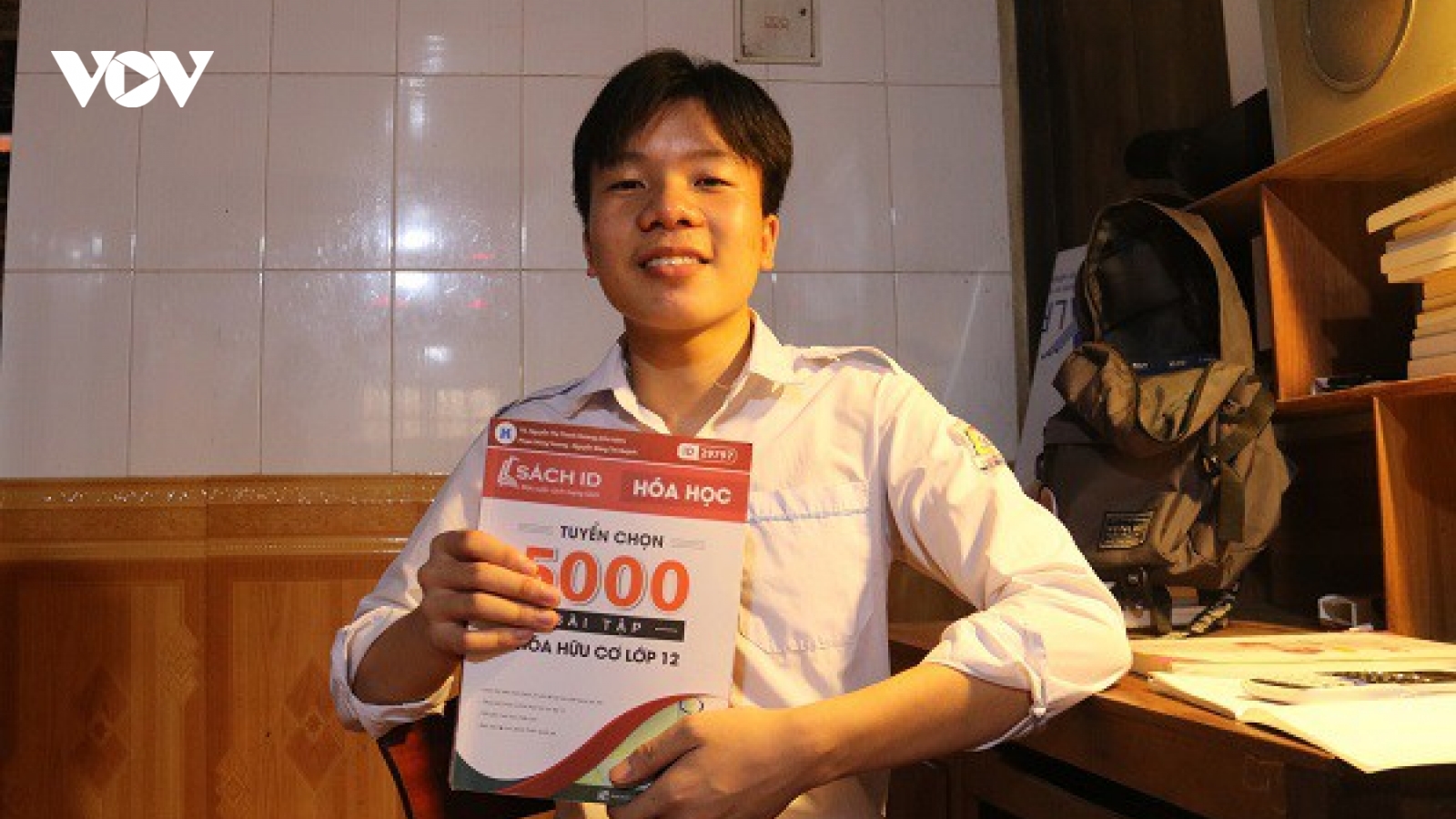 Thương bố mẹ cực khổ, nam sinh giành luôn hai điểm 10