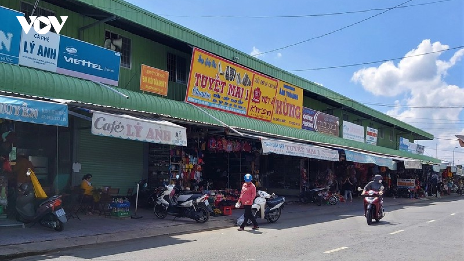 Cách chức Chủ tịch thị trấn Cái Nước (Cà Mau) vì sai phạm trong xây dựng chợ