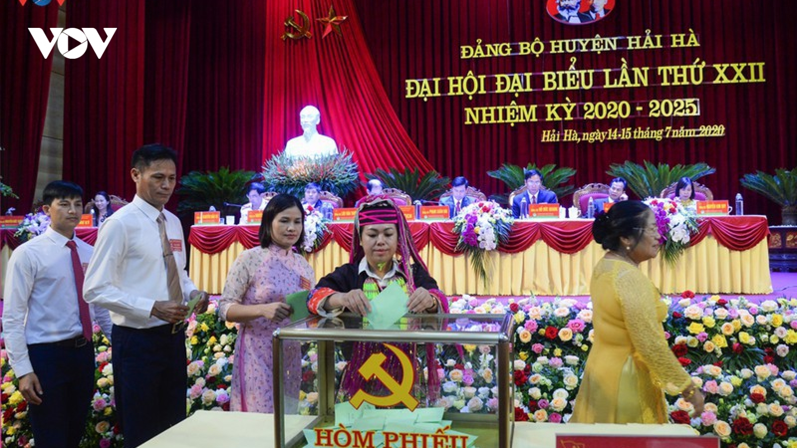 Hôm nay là hạn cuối hoàn thành Đại hội Đảng cấp trên cơ sở