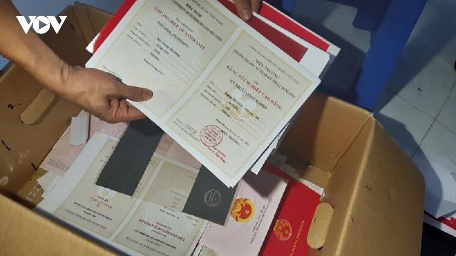Công an Đồng Nai phá đường dây làm giả giấy tờ, tài liệu con dấu