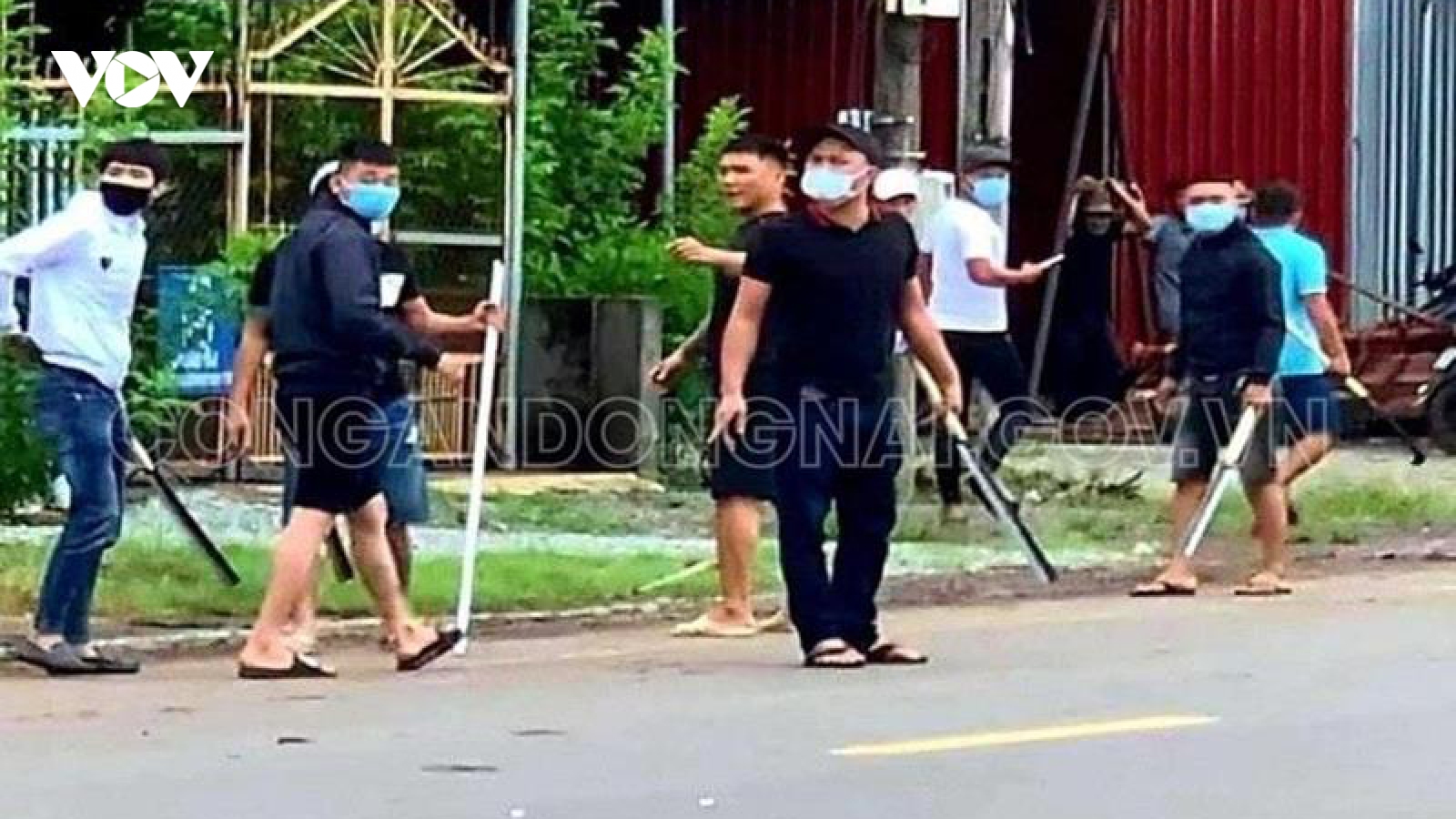 Bắt khẩn cấp 9 đối tượng liên quan vụ “đại náo” ở Đồng Nai