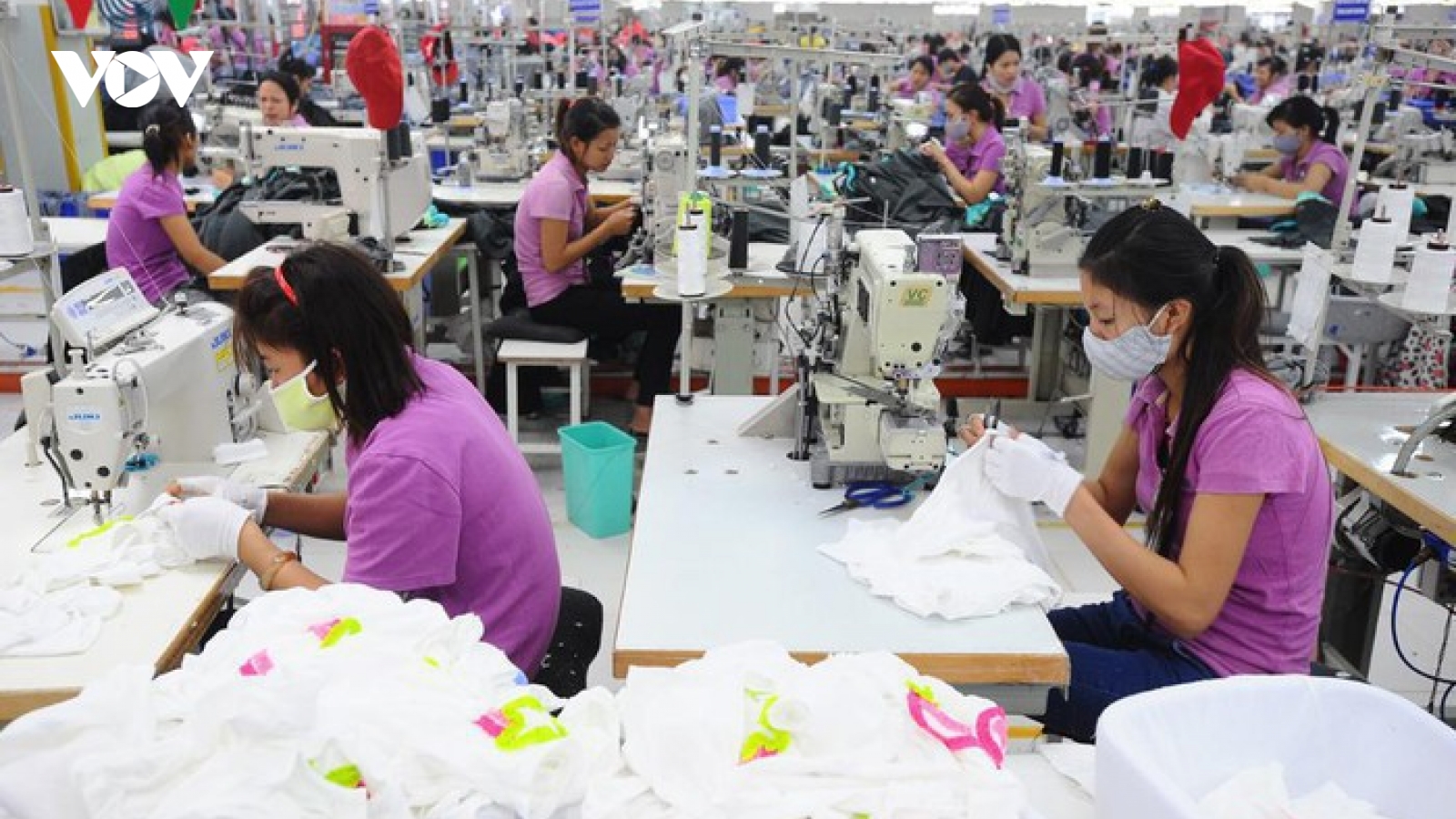 Doanh nghiệp dệt may ngày càng gặp khó do Covid-19