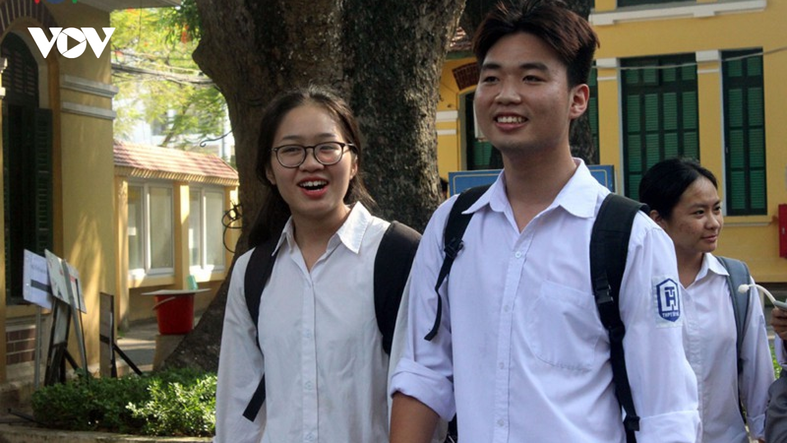 Những trường THCS nào ở Hà Nội có tỷ lệ học sinh đỗ THPT chuyên cao nhất?