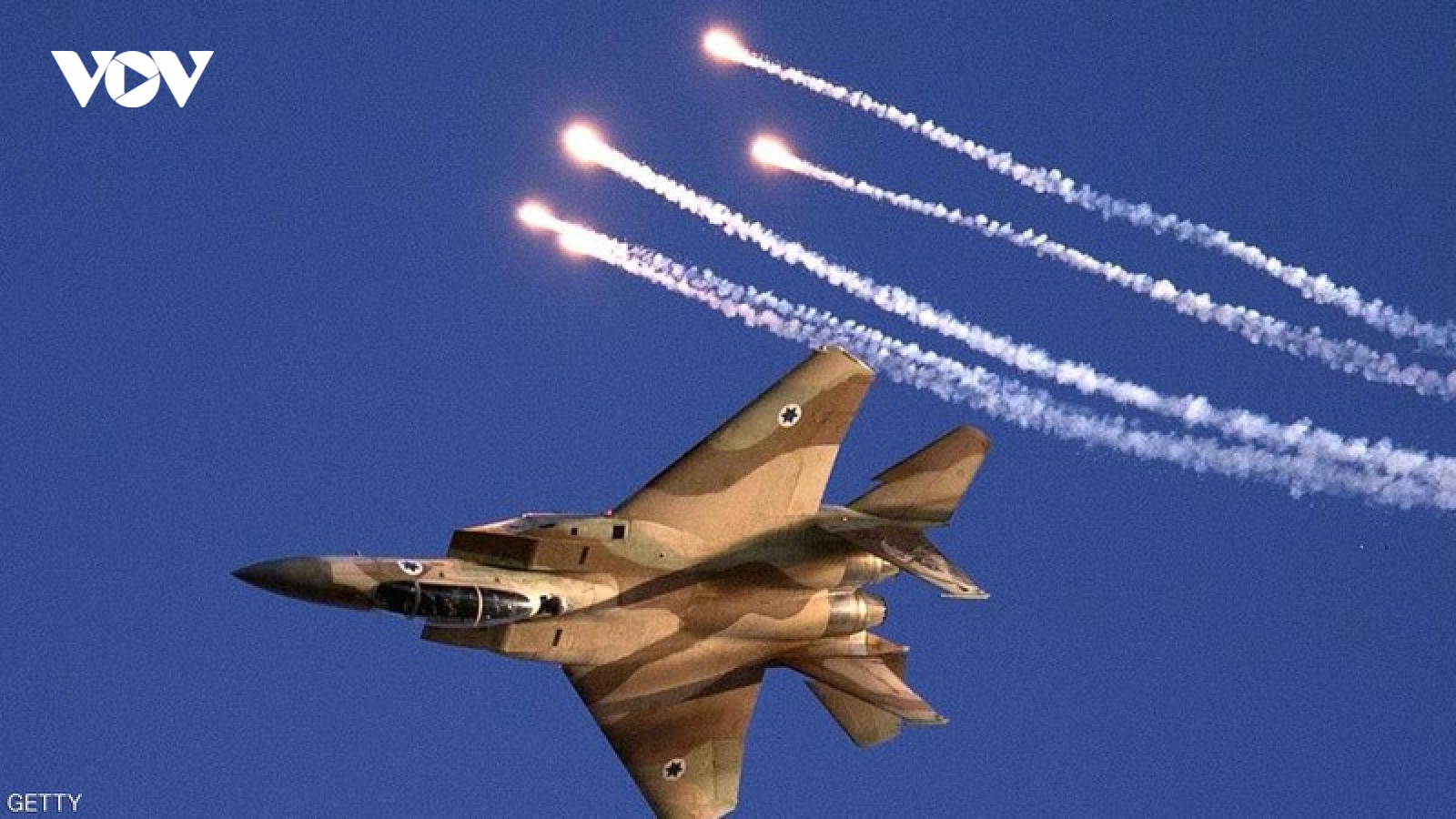 Quân đội Israel đánh bom các địa điểm của Hezbollah ở Lebanon