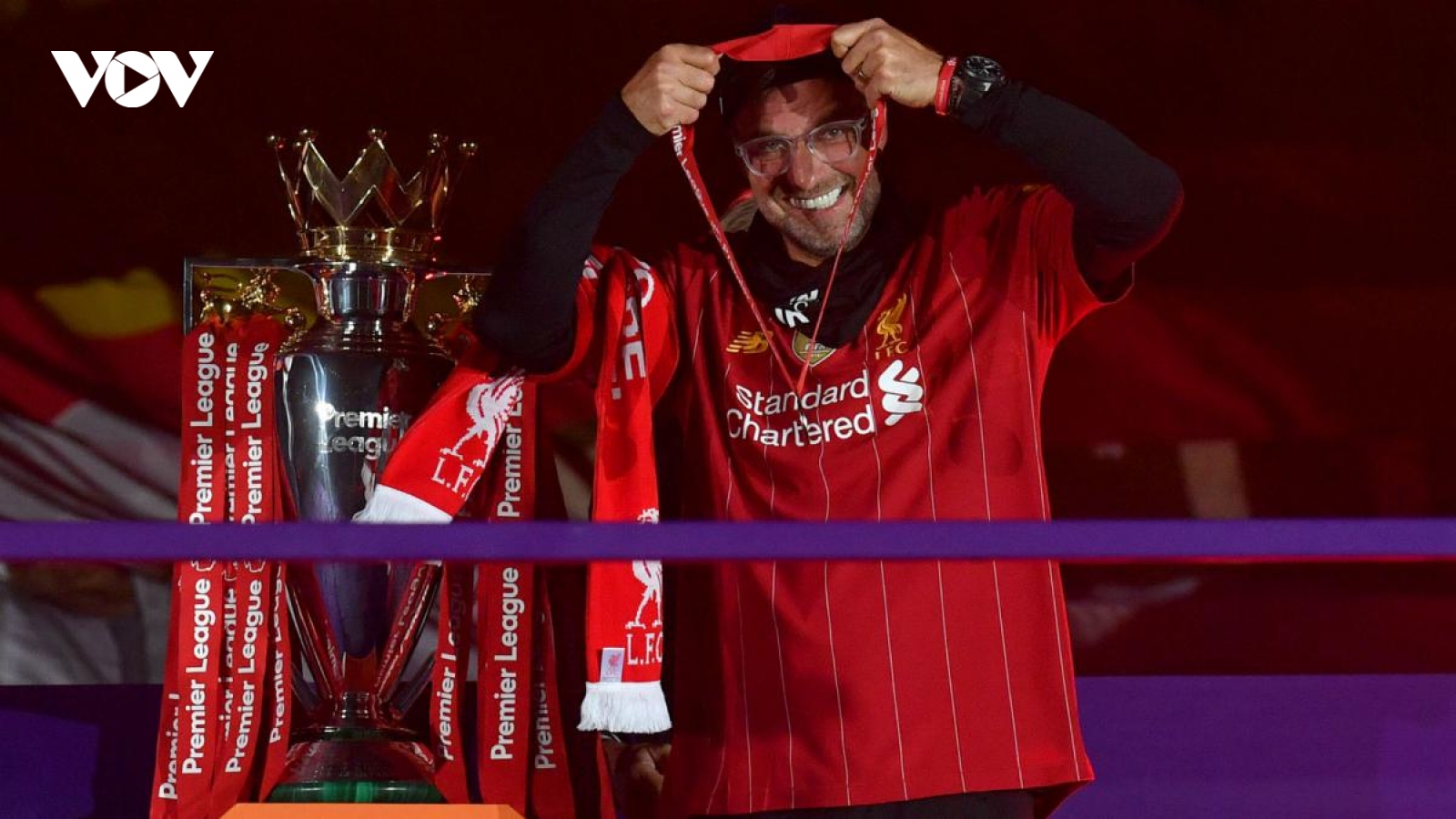 Jurgen Klopp nhận danh hiệu “HLV xuất sắc nhất Premier League 2019/2020“
