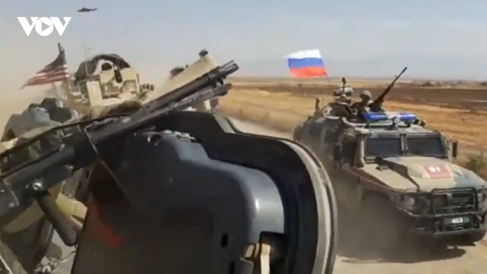 Xe quân sự Nga và Mỹ va chạm ở Syria