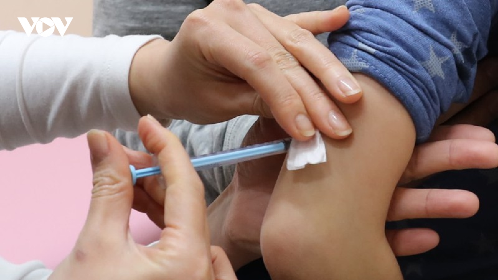 Nhật Bản sẽ ưu tiên vaccine ngừa Covid-19 cho đối tượng nào?