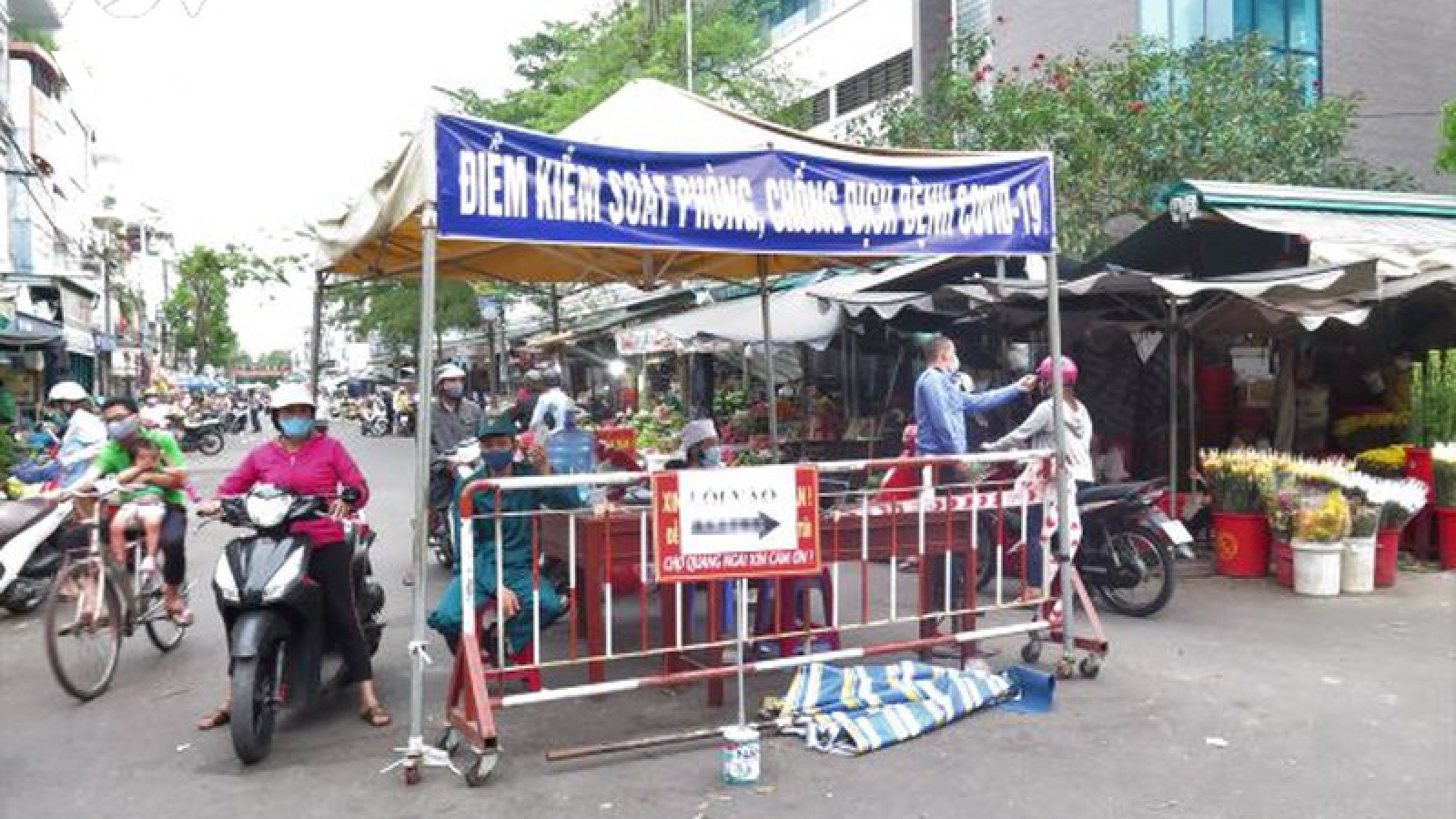 Quảng Ngãi chưa nới lỏng giãn cách xã hội ￼