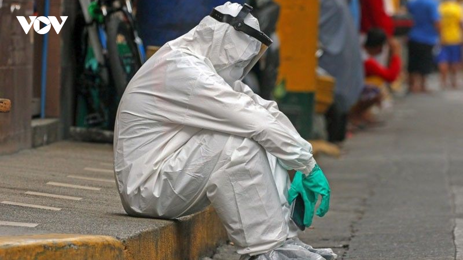 Hơn 1 triệu y bác sĩ Philippines gửi đơn kêu gọi phong tỏa trở lại