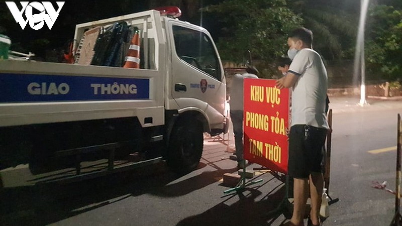 Hai khu dân cư đầu tiên ở Quảng Trị được dỡ bỏ phong tỏa tạm thời