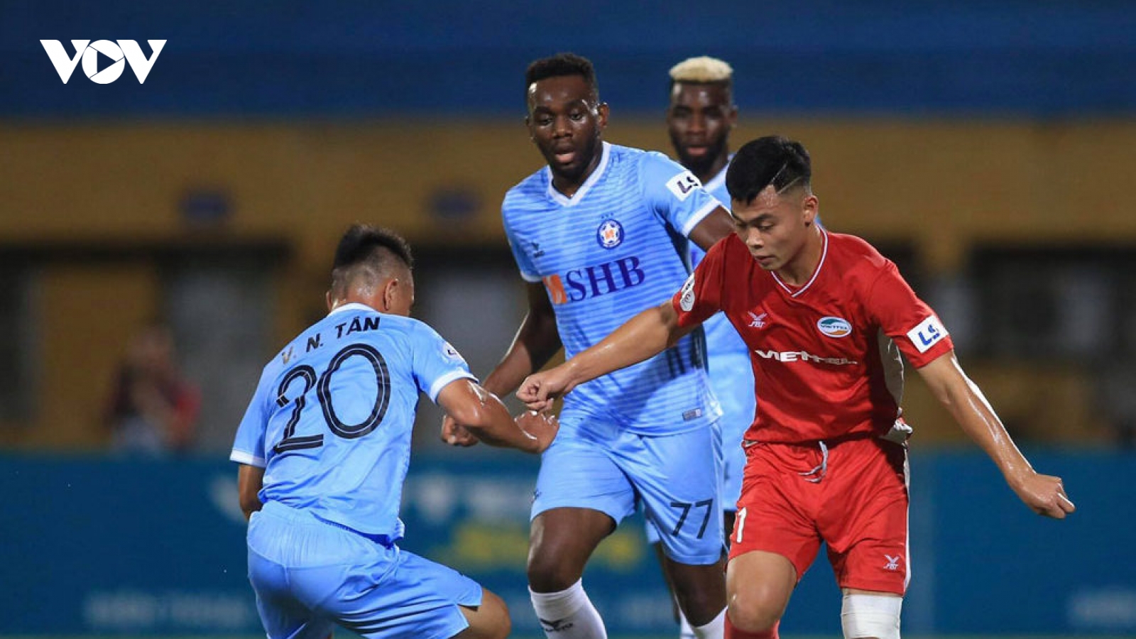 “Người thừa” ở V-League có thể chuyển đến Thai League