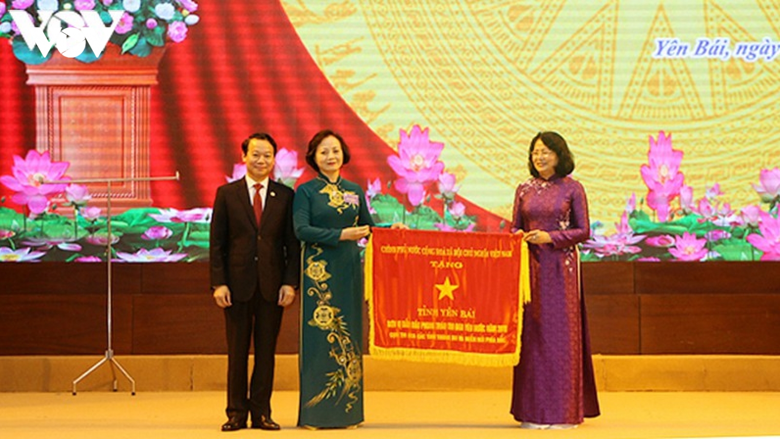 Phó Chủ tịch nước dự Đại hội Thi đua yêu nước tỉnh Yên Bái