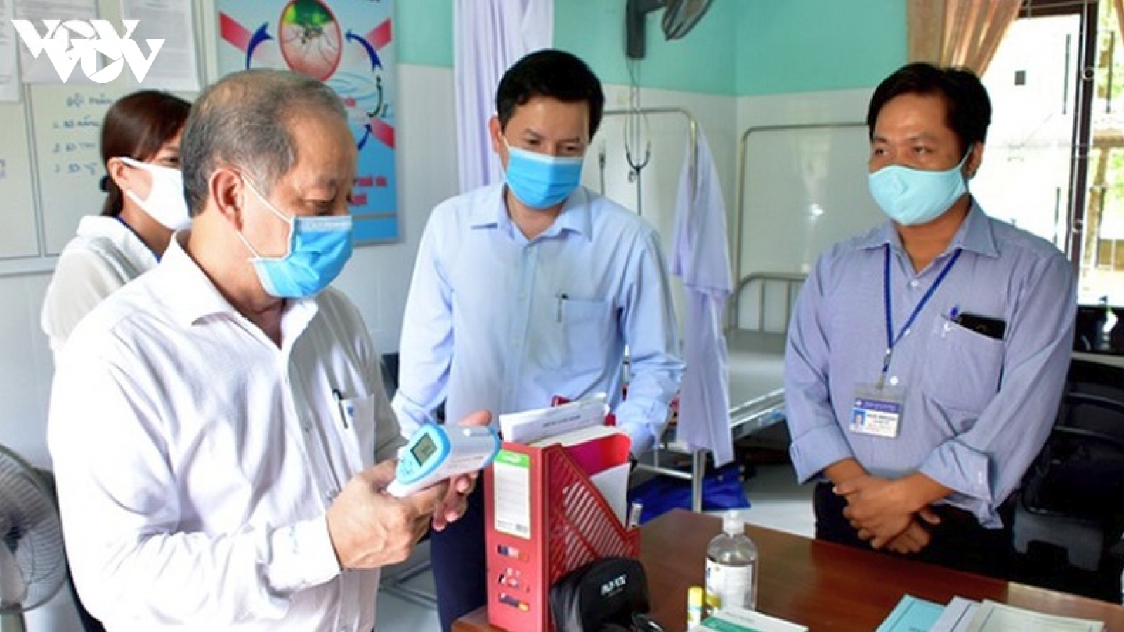 Thừa Thiên Huế phun khử khuẩn các điểm diễn ra kỳ thi tốt nghiệp THPT