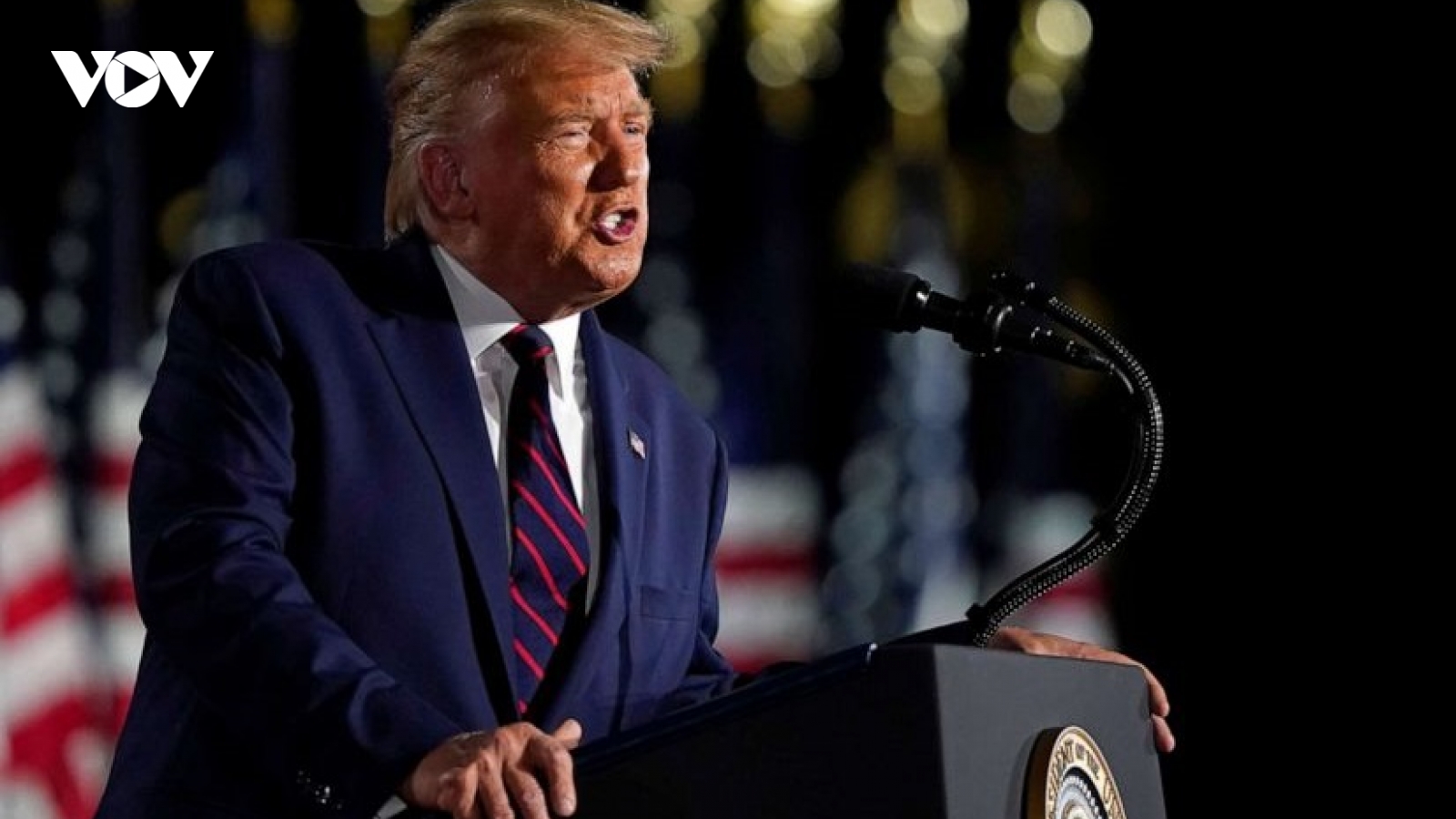 Tổng thống Trump tranh thủ diễn văn nhận đề cử để bảo vệ mình, công kích Biden