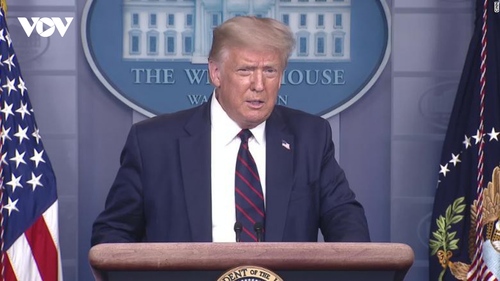 Tổng thống Trump bác bỏ cảnh báo về sự lây lan của Covid-19 ở Mỹ