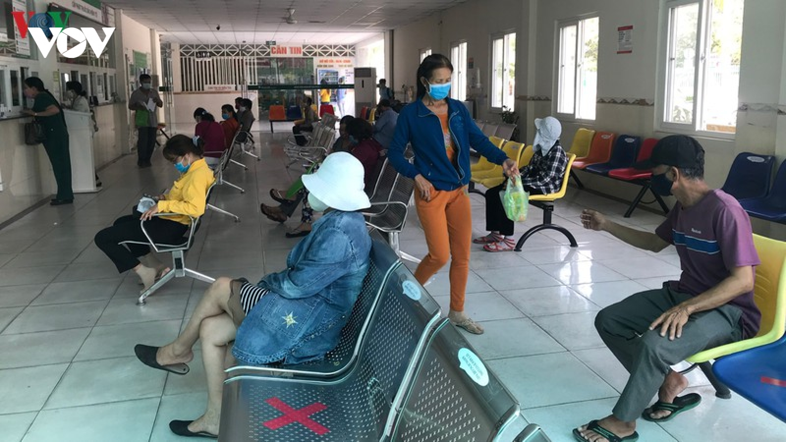 18 người liên quan đến ca mắc Covid-19 ở Bình Dương có kết quả âm tính