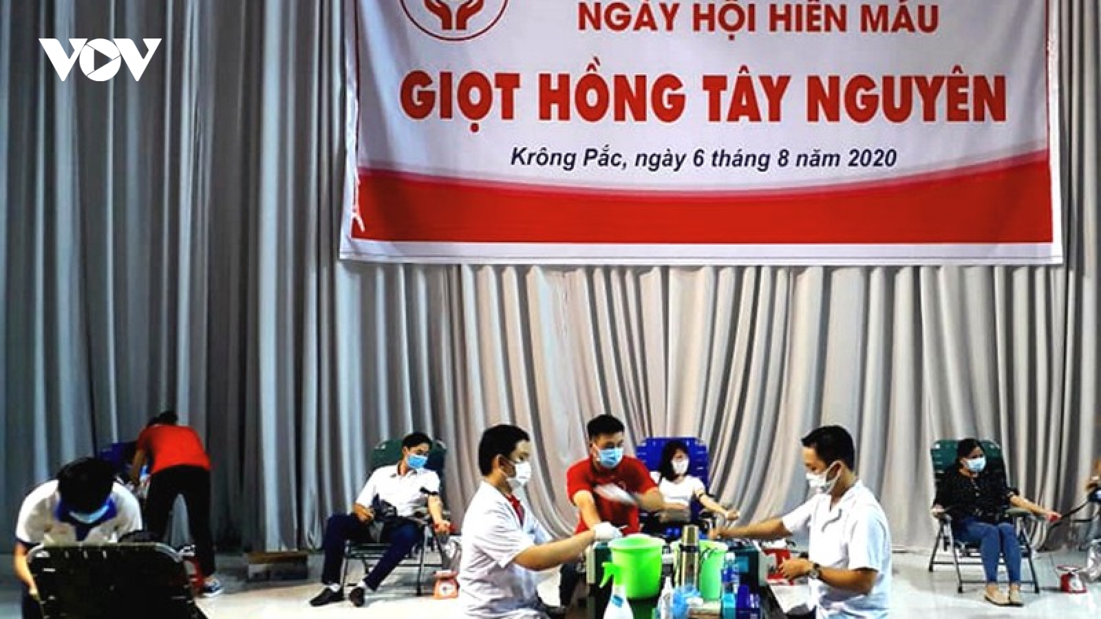 Không ngại Covid-19, hàng trăm người dân Đắk Lắk tình nguyện hiến máu
