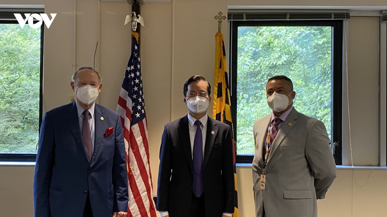 Đại sứ quán Việt Nam tại Hoa Kỳ trao tặng bang Maryland 10.000 khẩu trang