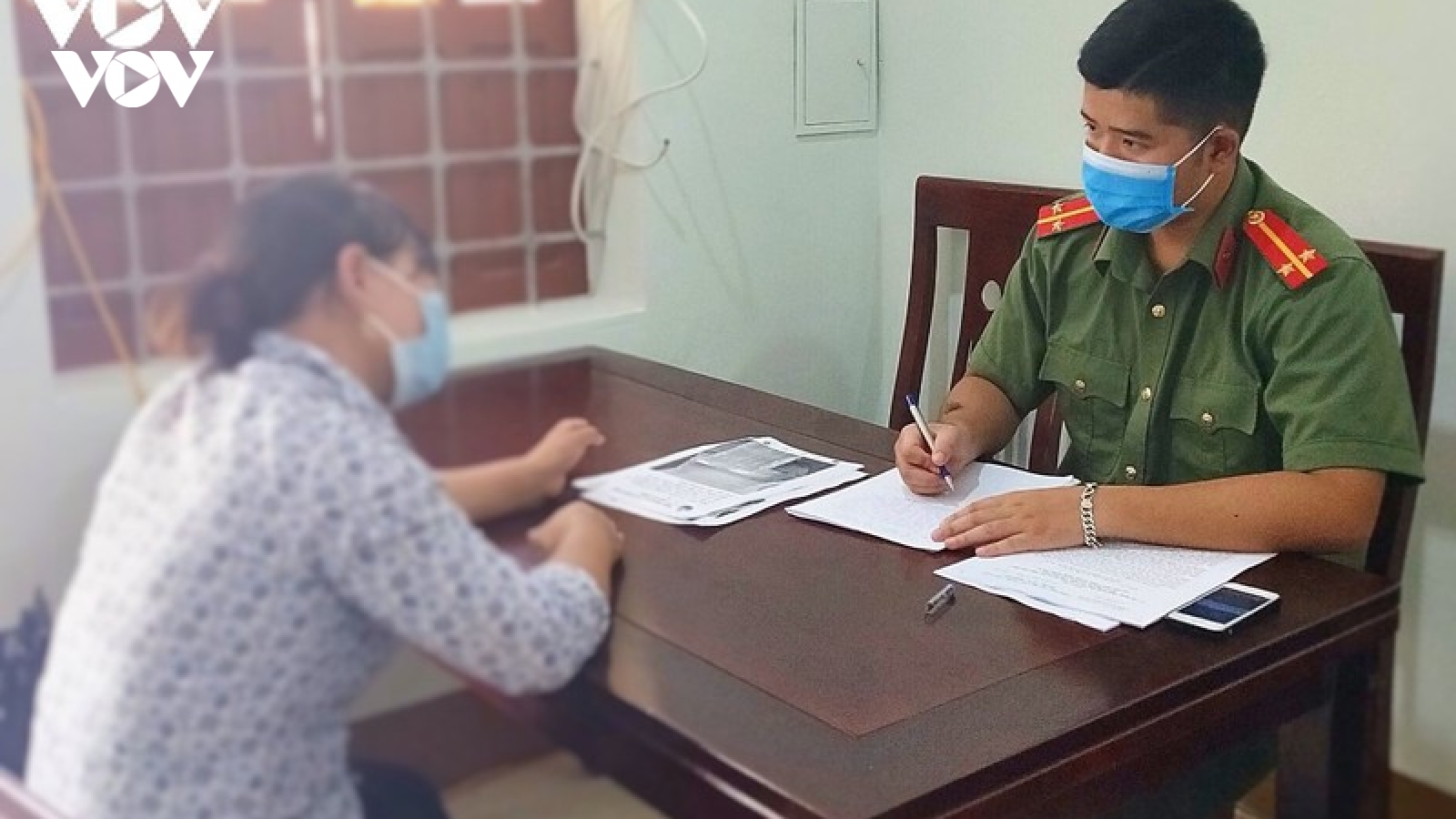 Đăng tin sai sự thật về dịch Covid-19 để bán khẩu trang