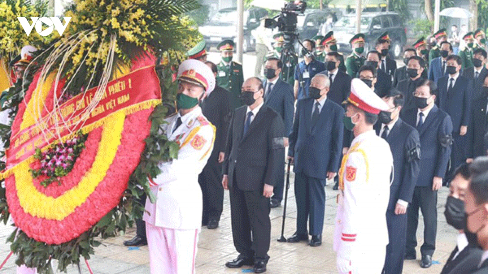 660 đoàn trong nước và quốc tế đến viếng nguyên Tổng Bí thư Lê Khả Phiêu