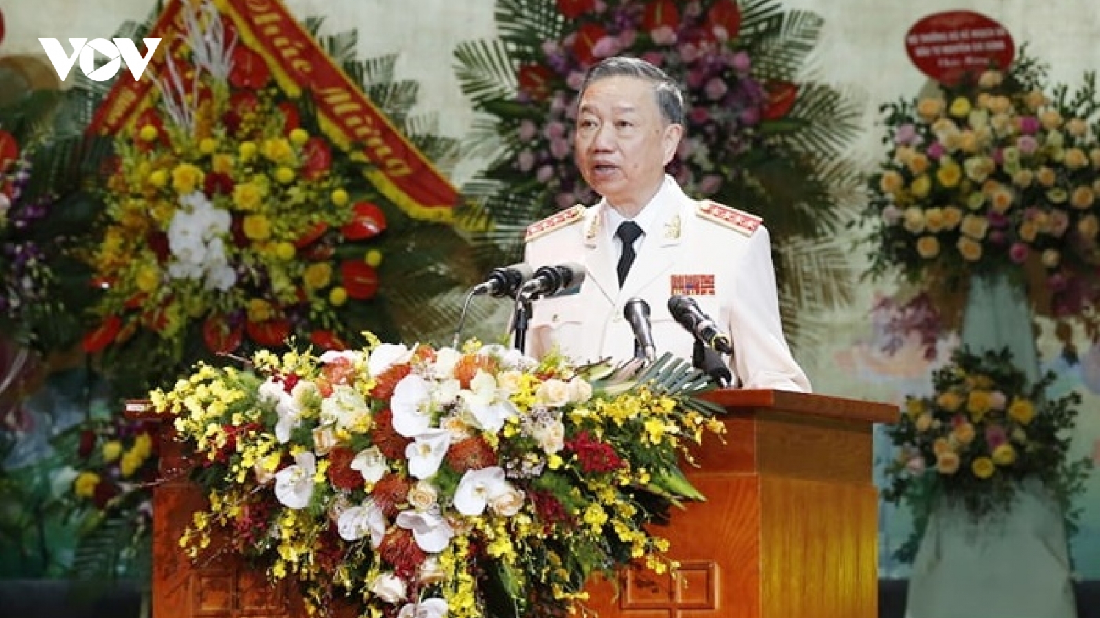 Bộ trưởng Tô Lâm: "75 năm qua chứng kiến sự trưởng thành của lực lượng CAND"