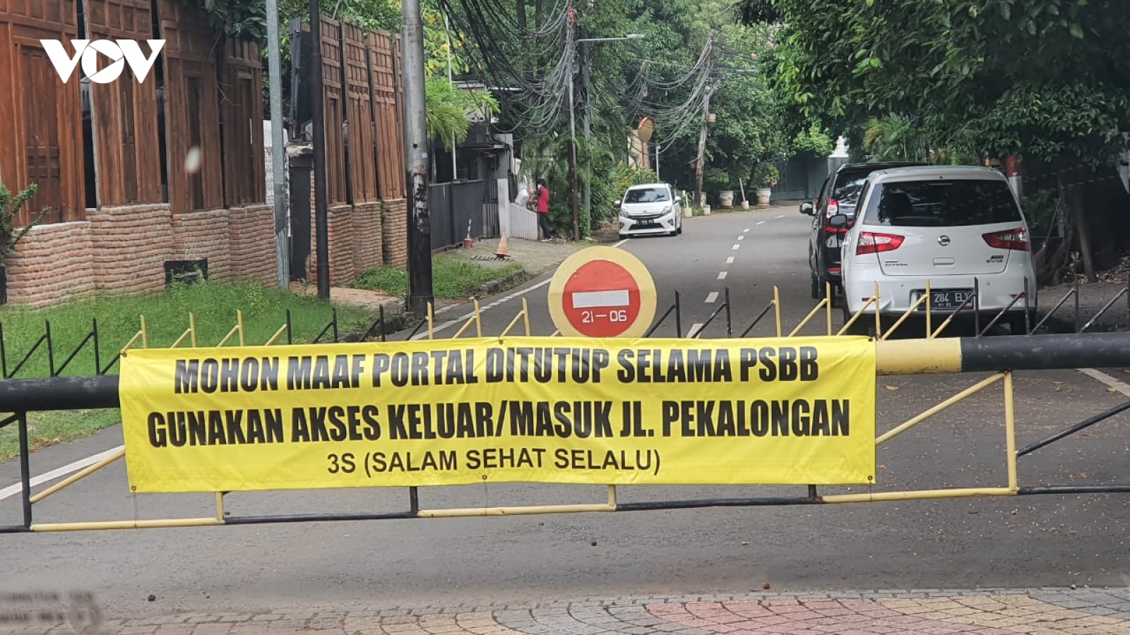 Tái giãn cách xã hội, Jakarta (Indonesia) đặt trong tình trạng khẩn cấp do Covid-19