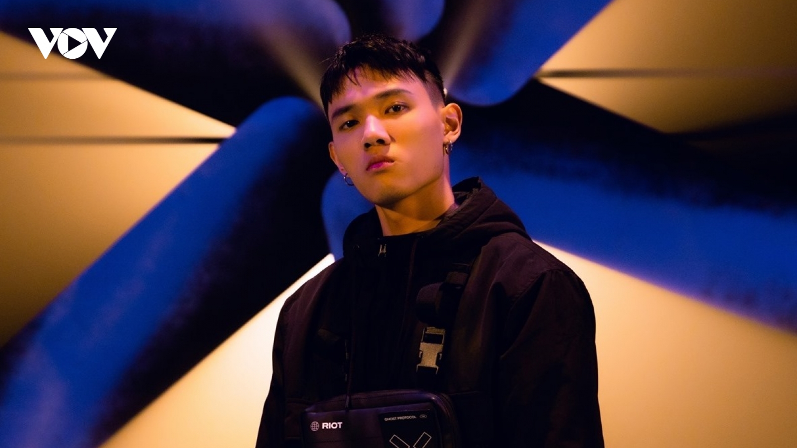 Trai đẹp Tage tiếp tục gây bão "Rap Việt" khi mang cả thế giới toán học vào rap