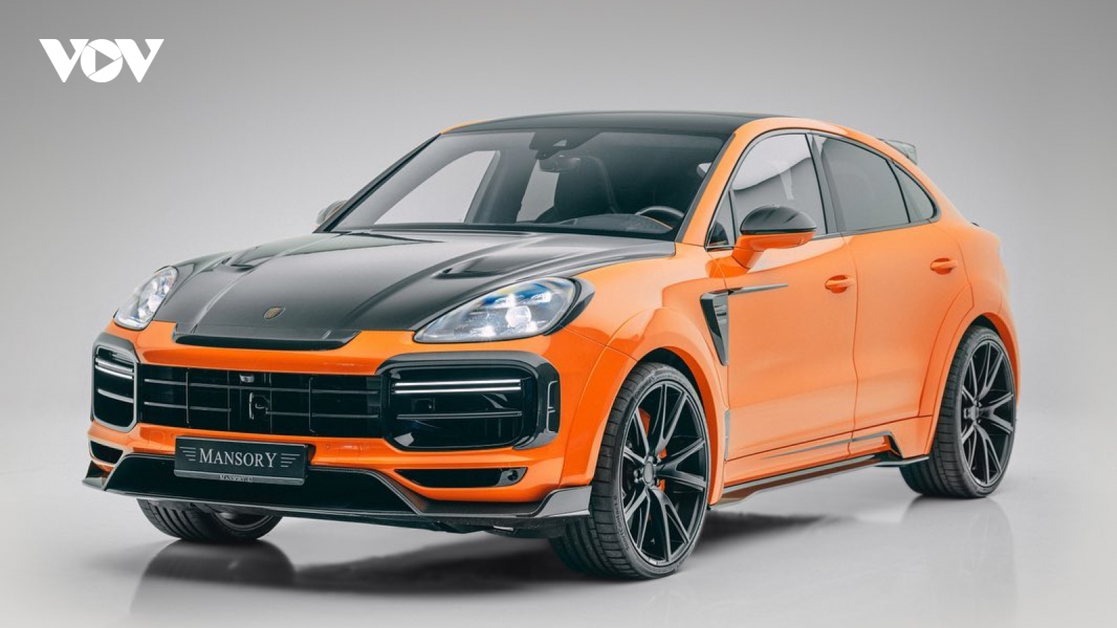 Porsche Cayenne ấn tượng hơn với gói độ đến từ Mansory