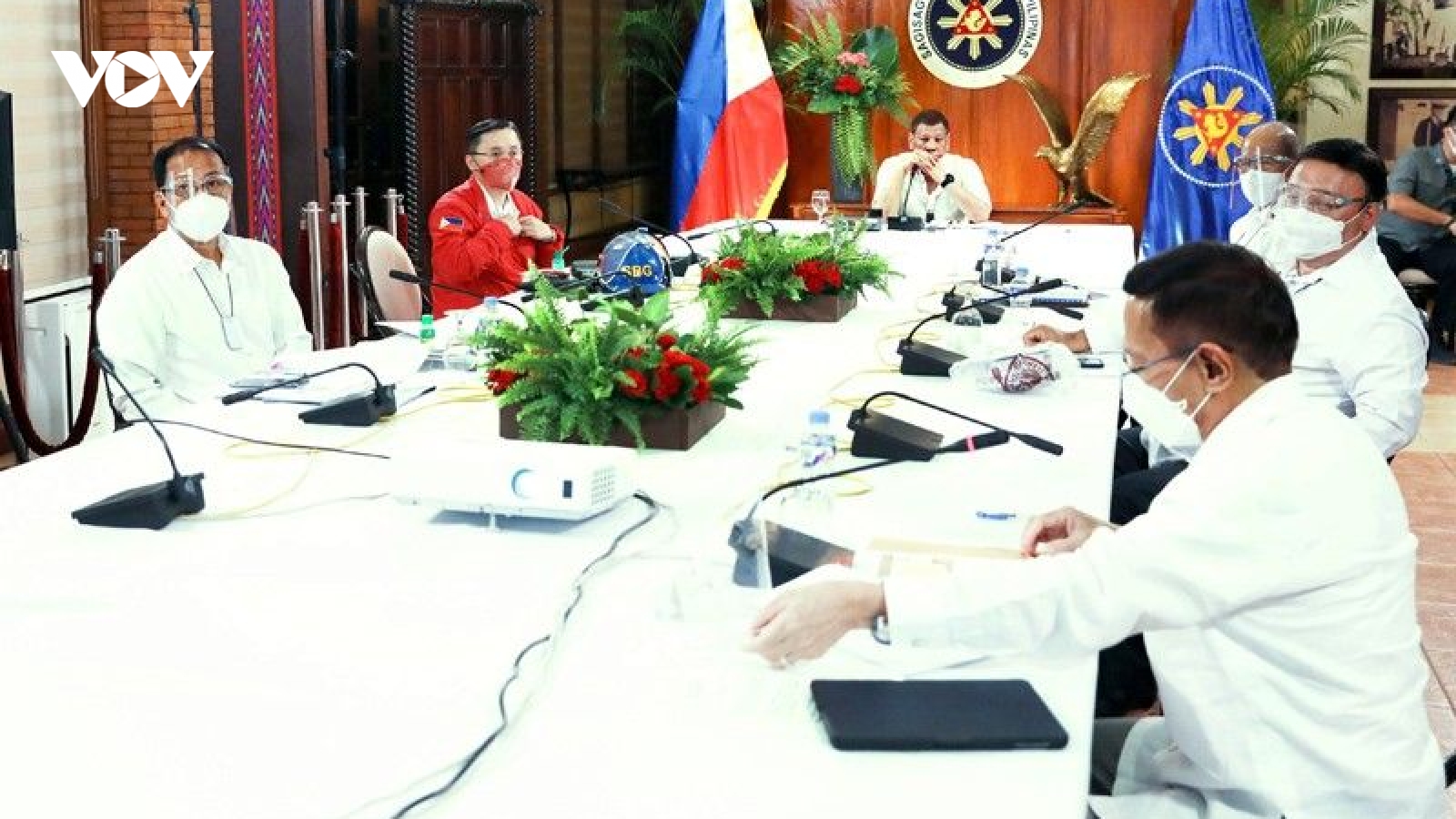 Philippines ưu tiên mua vaccine Covid-19 của Trung Quốc và Nga