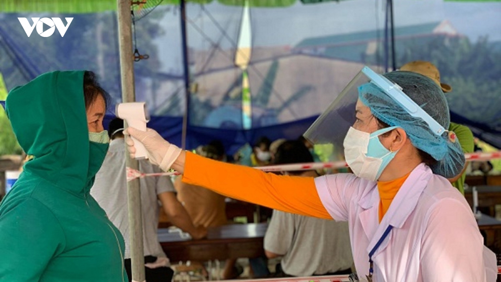 Thừa Thiên Huế có “ngăn sông cấm chợ”?