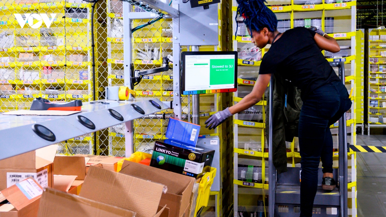 Amazon sẽ tuyển dụng thêm 100.000 nhân viên
