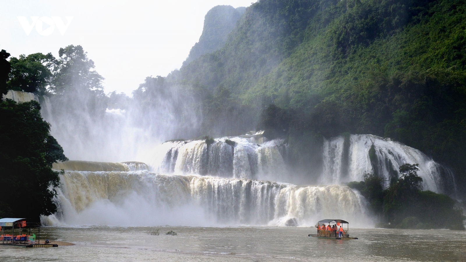 Non nước Cao Bằng- điểm hẹn mùa thu