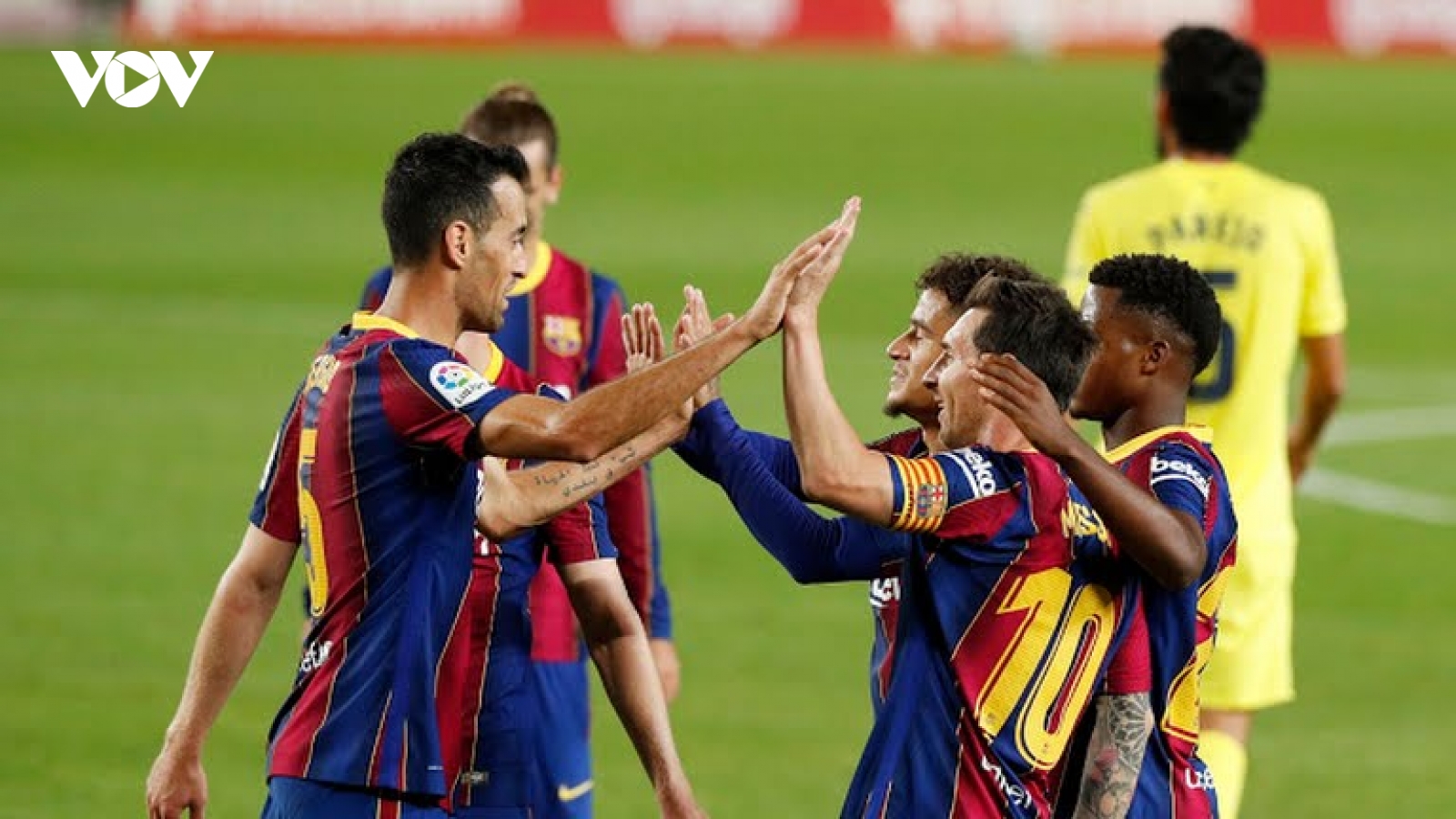 Lionel Messi xé lưới Villarreal, Barca khởi đầu La Liga như mơ