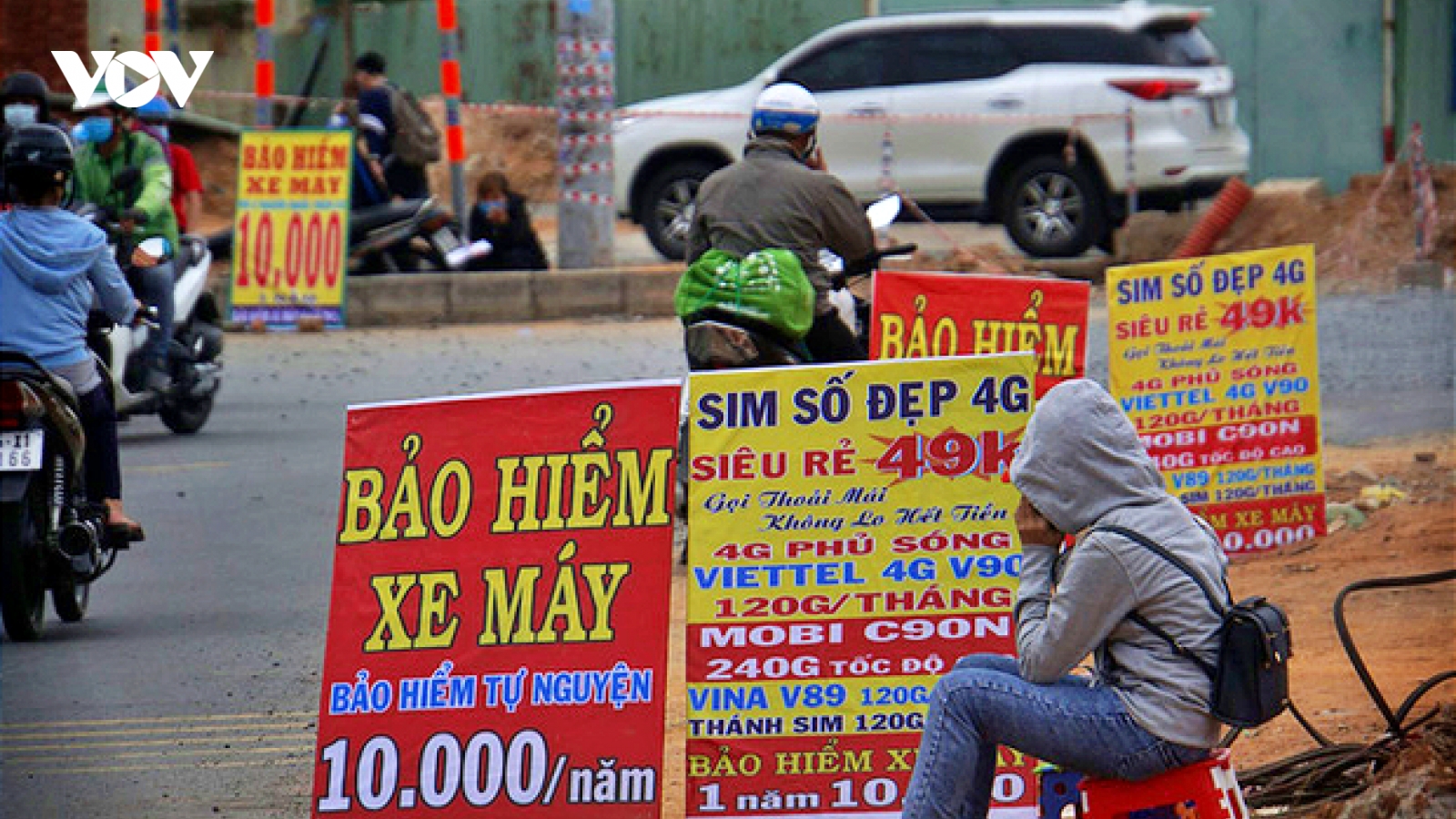 Vì sao Bộ GTVT yêu cầu bắt buộc mua bảo hiểm dân sự xe máy?