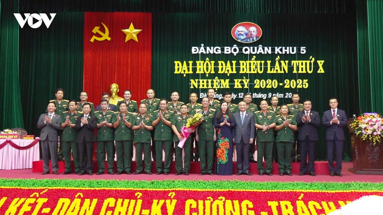 Trung tướng Trịnh Đình Thạch, Chính ủy Quân khu 5 tái đắc cử Bí thư Đảng ủy Quân khu 5