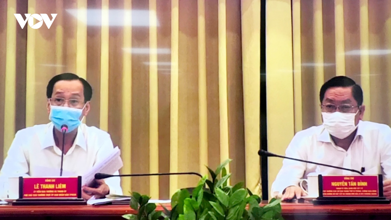 Người dân TP HCM bắt đầu lơ là việc đeo khẩu trang