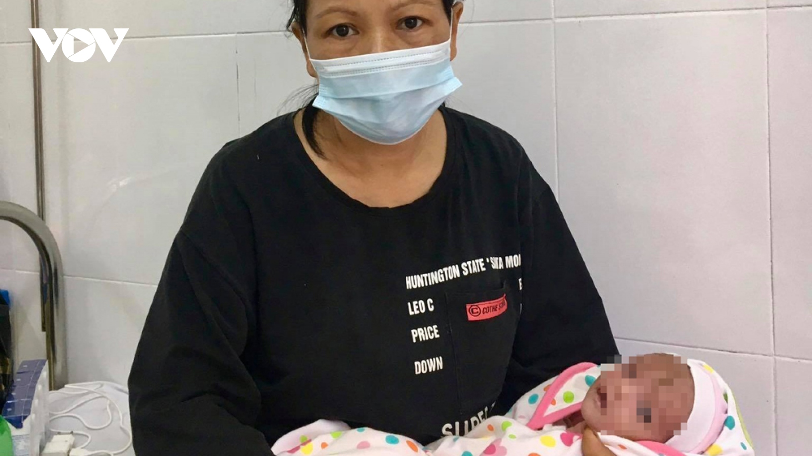 Sức khỏe cháu bé 3 ngày tuổi bị bỏ rơi ở Văn Yên (Yên Bái) đã ổn định