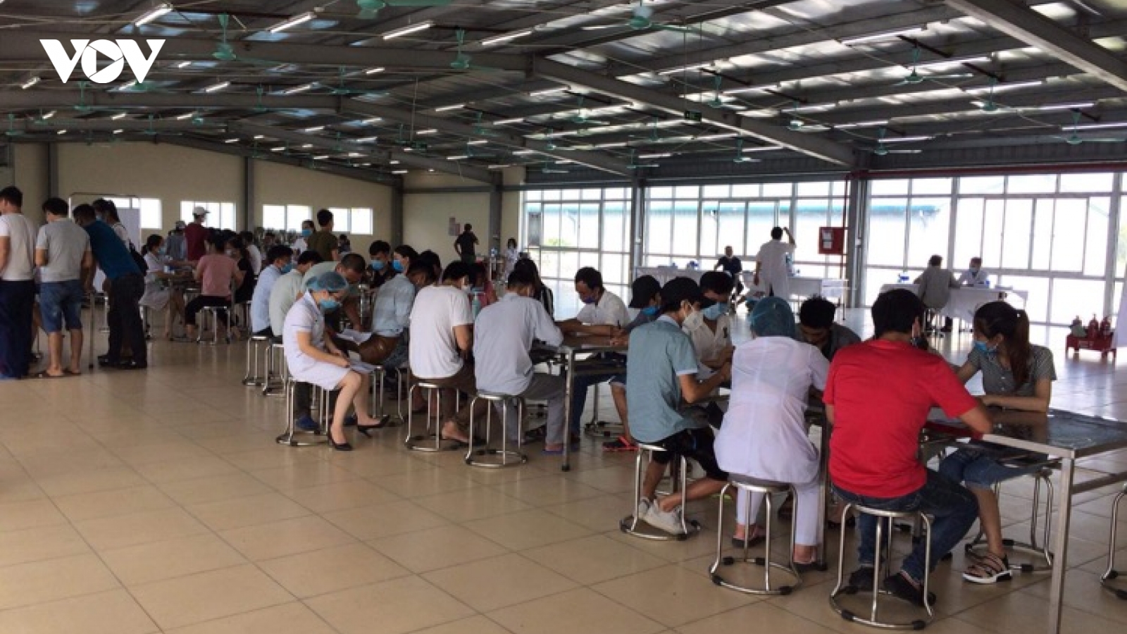 Gần 70 công nhân Công ty TNHH Quảng Phong Việt Nam có triệu chứng bệnh về thần kinh