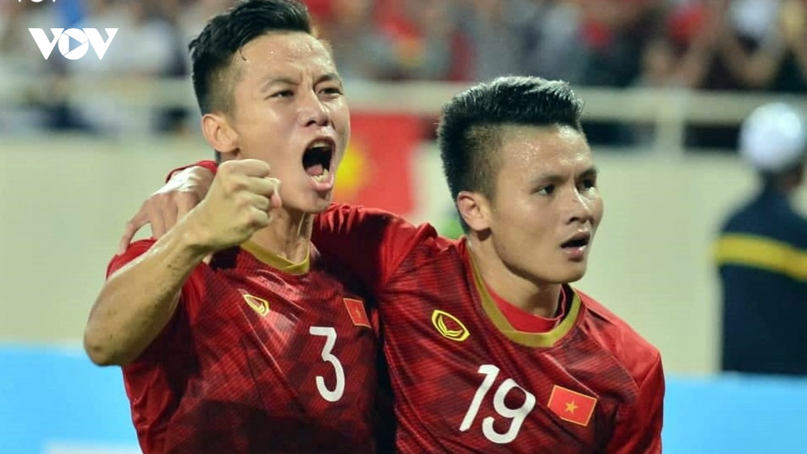 ĐT Việt Nam nới rộng khoảng cách với Thái Lan trên BXH FIFA 