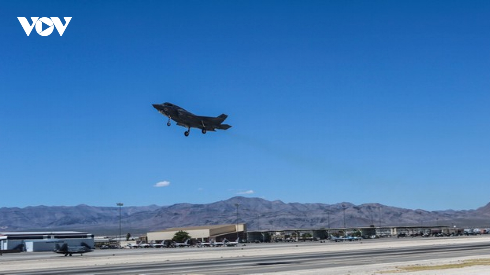 F-35 của Mỹ bị rơi do va chạm với máy bay tiếp nhiên liệu trên không