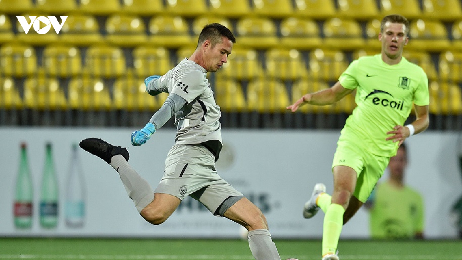 Filip Nguyễn lần đầu được đá vòng bảng Europa League cùng Slovan Liberec