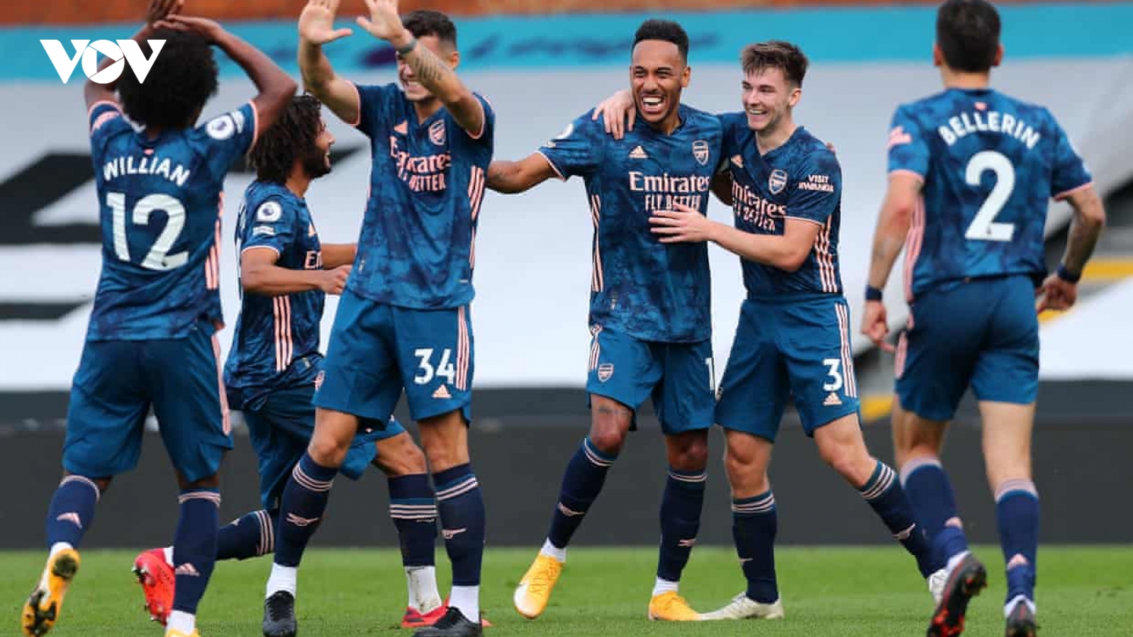 Đè bẹp tân binh Fulham, Arsenal "bung lụa" trong ngày mở màn Premier League